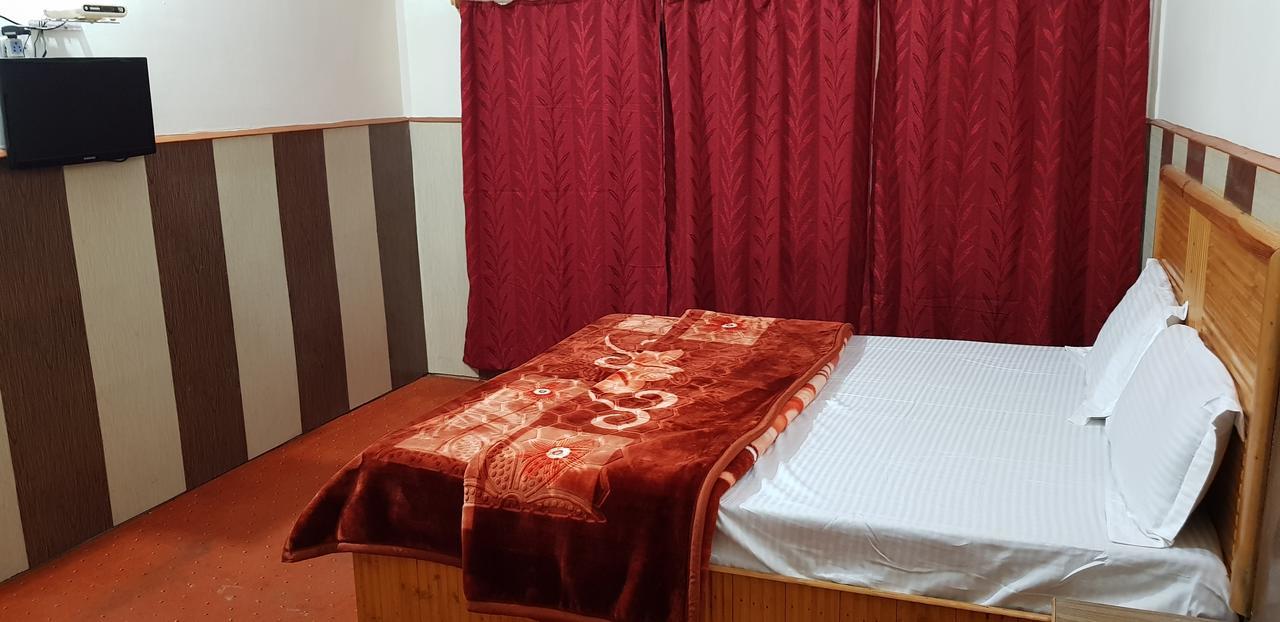 Kassal Heights Hotel Patnitop Eksteriør billede